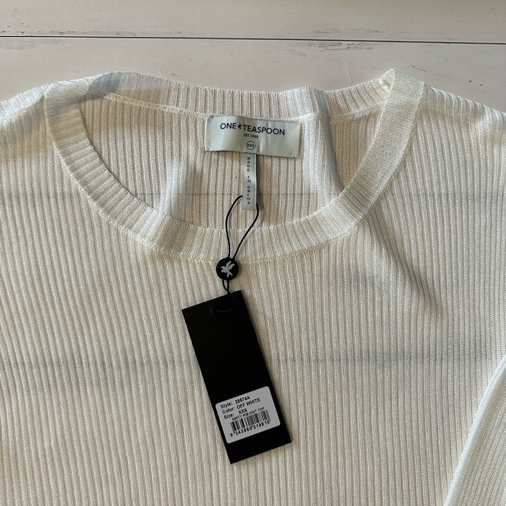 One Teaspoon Ribbed Cream Sweater - Picture 2 of 3